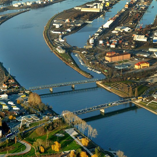 Obenansicht Europabrücke