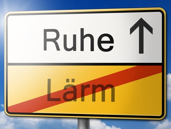 Ruhe / Lärm Verkehrsschild, Lärm durchgestrichen, Richtung Ruhe