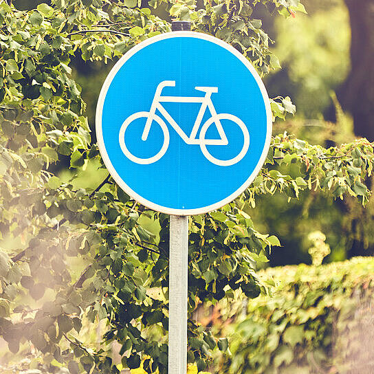 Verkehrsschild mit Fahrradzeichen