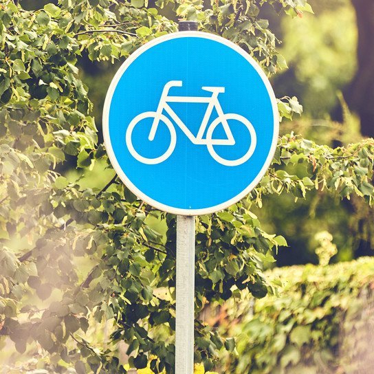 Verkehrsschild mit Fahrradzeichen