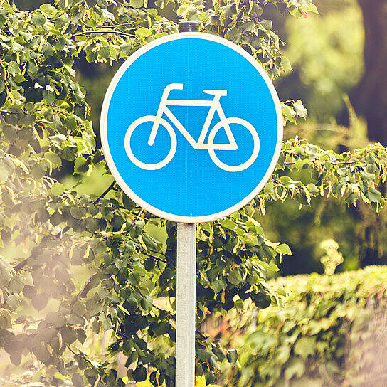 Verkehrsschild mit Fahrradzeichen